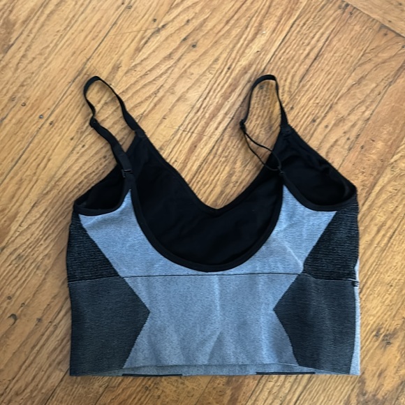 Sports bra - Picture 2 of 6